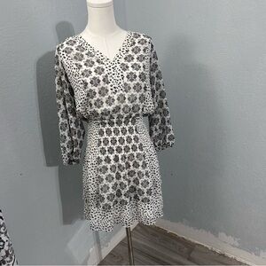 White House Black Market Black and White Patterned Long Sleeve Dress